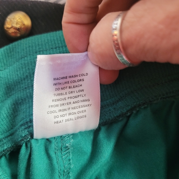 Women’s BUTTER SOFT Stretch Hunter Green Scrub Plants Size Small - Picture 6 of 7